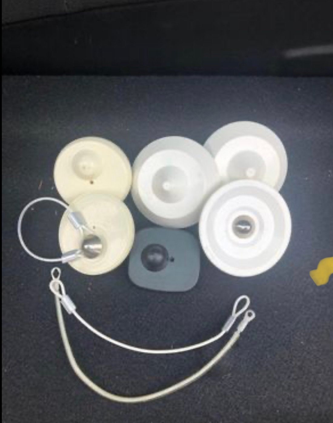 Kleding allarmpjes 300-+ stuks in top conditie, Ophalen, Zo goed als nieuw