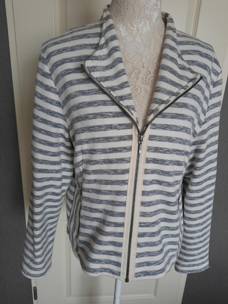 Vest Dreamstar  Kleur : Creme Grijs Maat : 42, Dreamstar, Meerkleurig, Maat 42/44 (L), Ophalen of Verzenden