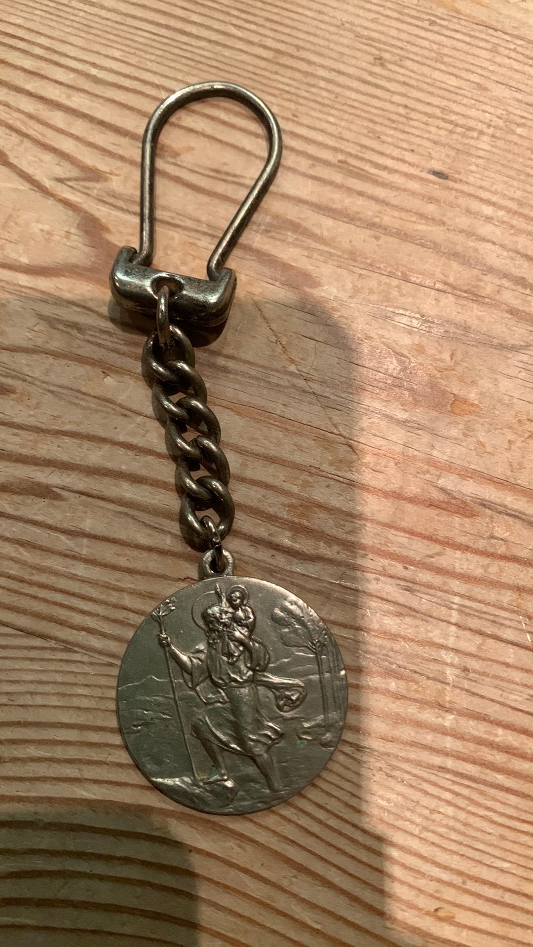Vintage Sint- Christoffel sleutelhanger., Ophalen of Verzenden