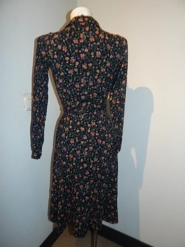 King Louie door knoop jurk kleurrijke bloemetjes print S, Kleding | Dames, Zo goed als nieuw, King Louie, Maat 36 (S), Onder de knie