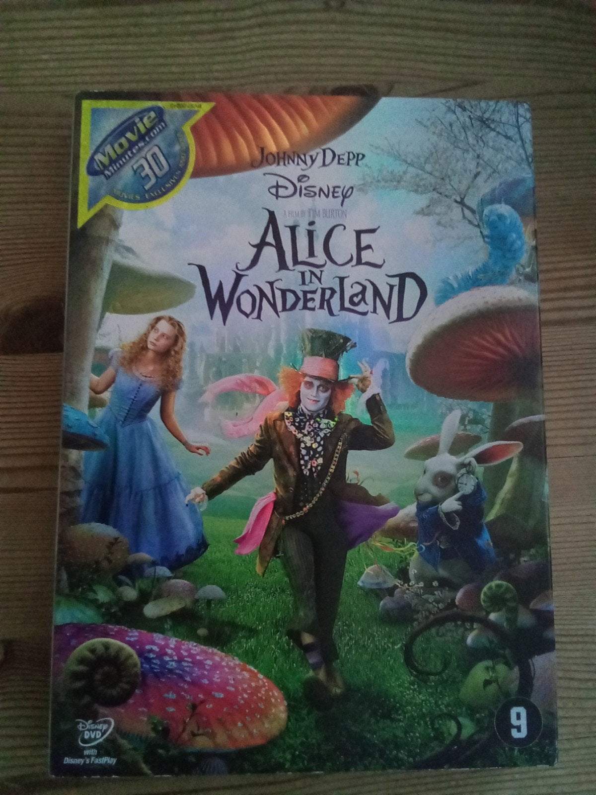 Disney's Alice in Wonderland - Johnny Depp, Vanaf 9 jaar, Ophalen of Verzenden, Zo goed als nieuw