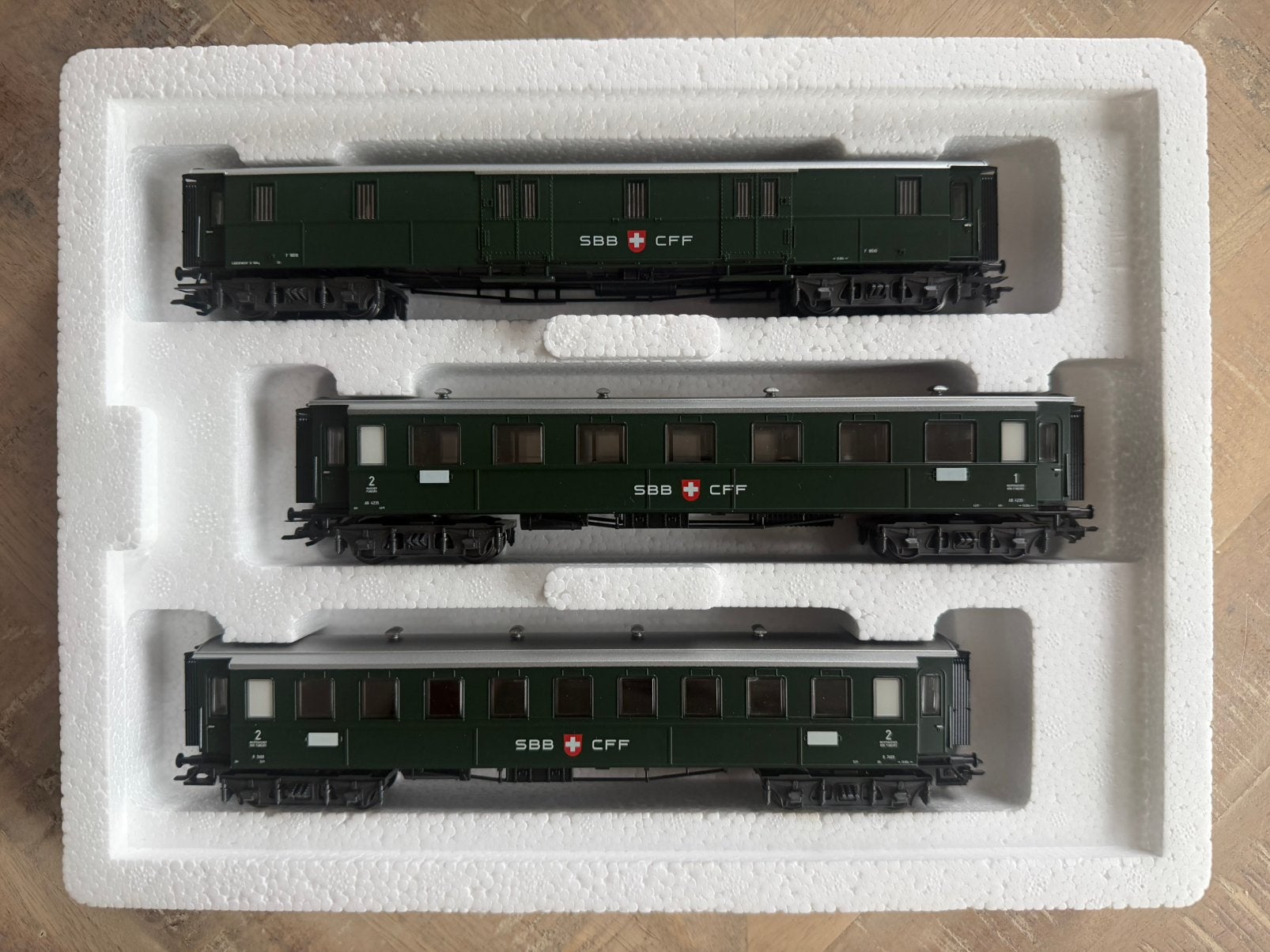 Märklin 42383 H0 Driedelige oldtimer wagonset van de SBB, Wisselstroom, Ophalen of Verzenden, Märklin, Nieuw
