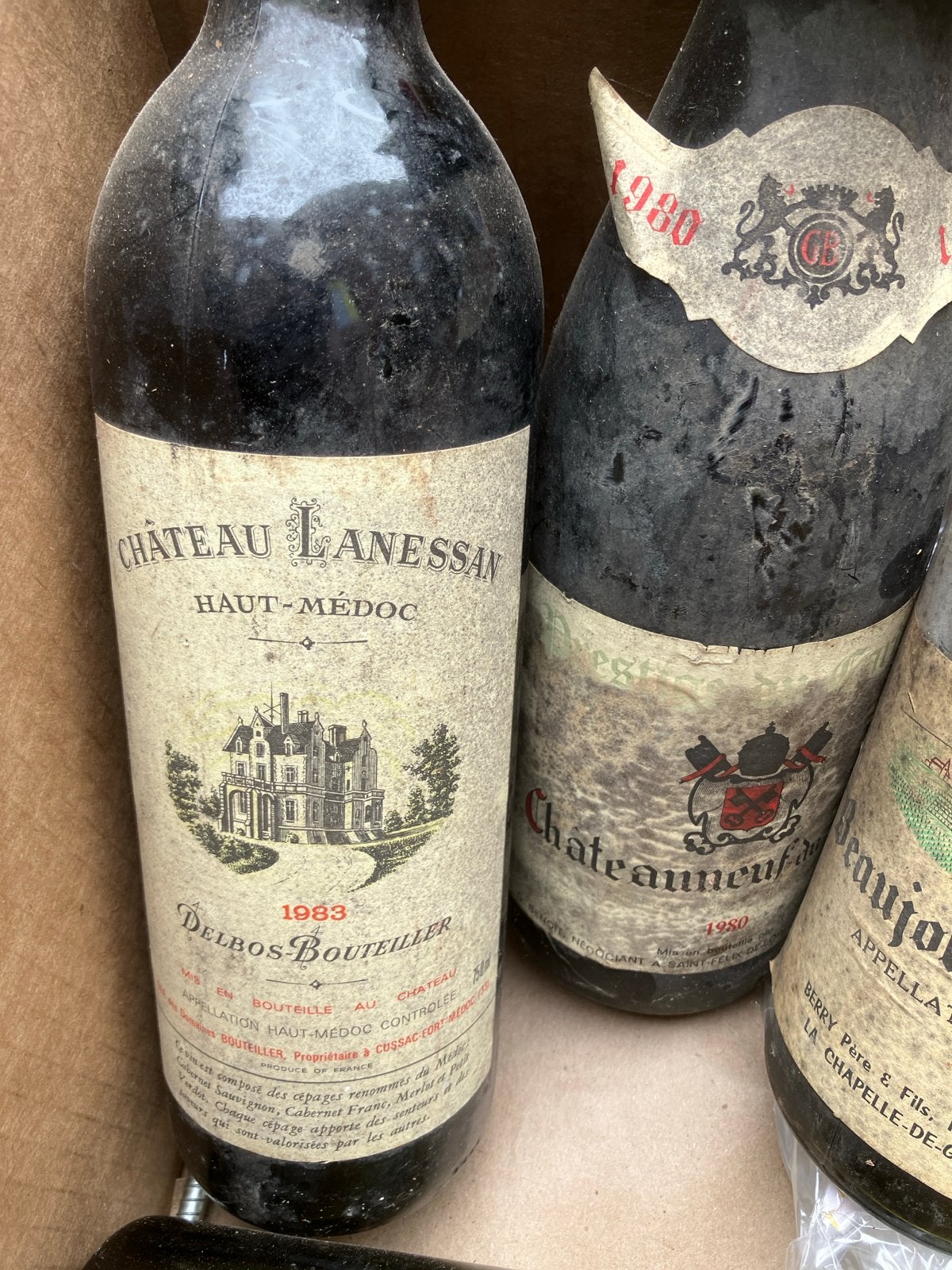 Oude Franse wijnflessen jaren '80 - keldervondst Chateauneuf, Verzamelen, Ophalen of Verzenden, Gebruikt, Frankrijk, Rode wijn
