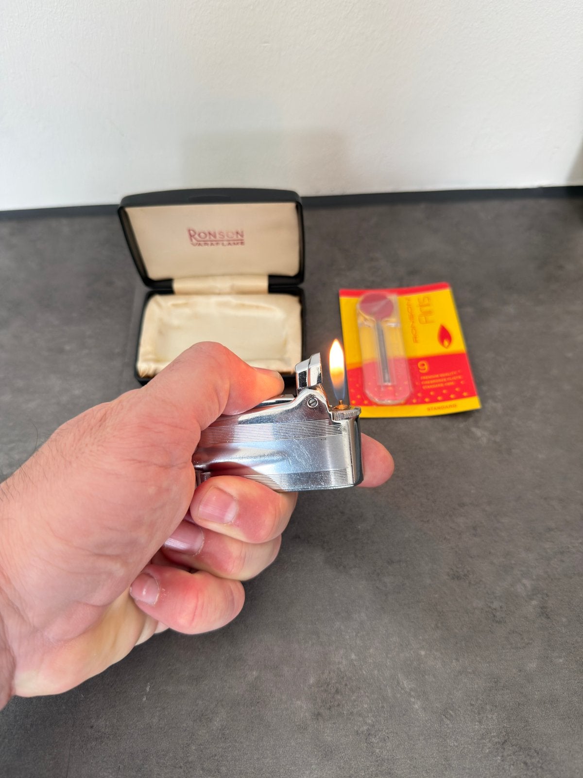 Ronson Varaflame + originele doos, Ophalen of Verzenden, Zo goed als nieuw, Aansteker