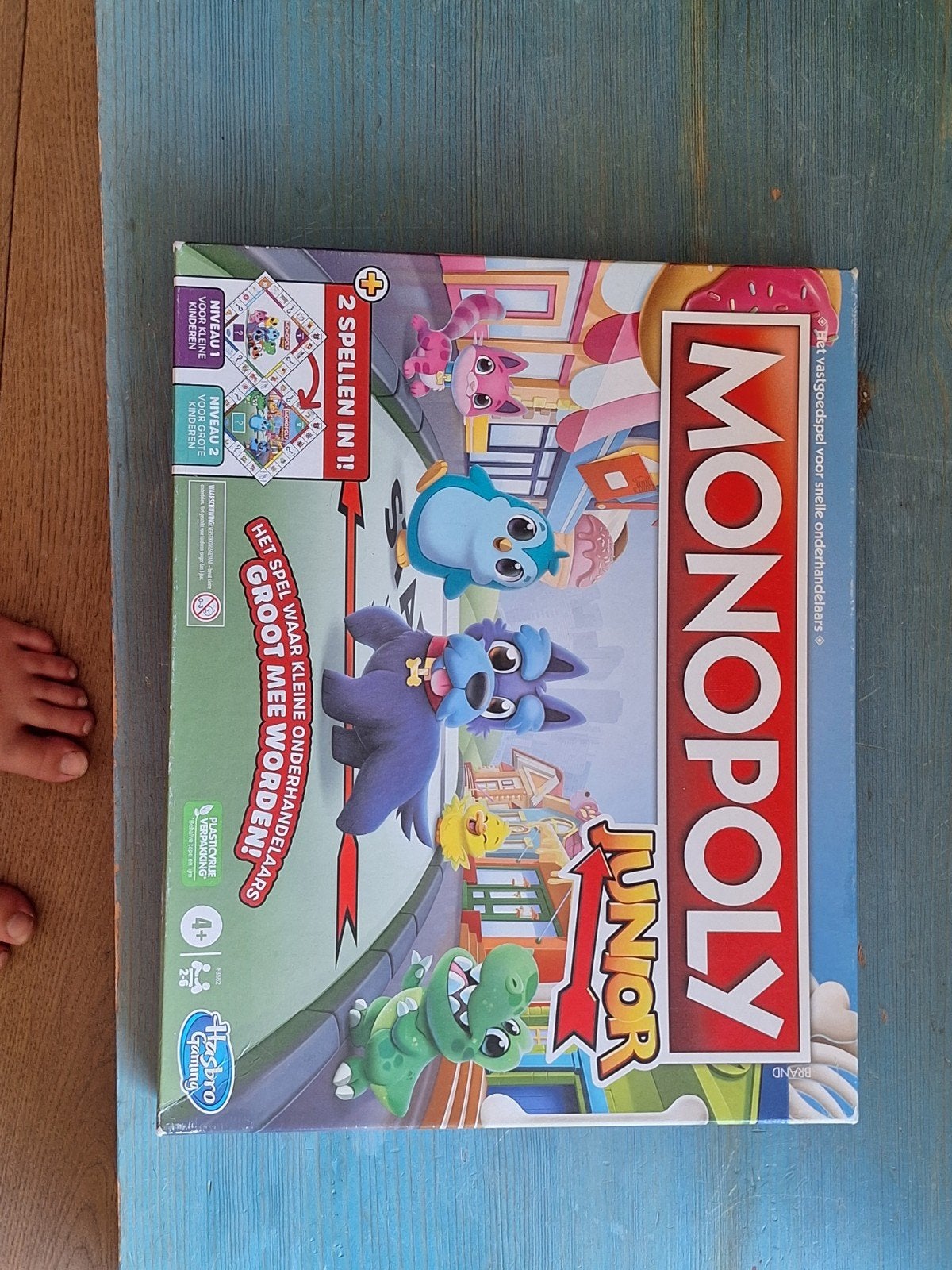 Monopoly Junior: 2 spellen in 1 doos, Hobby en Vrije tijd, Gezelschapsspellen | Bordspellen, Drie of vier spelers, Ophalen, Zo goed als nieuw