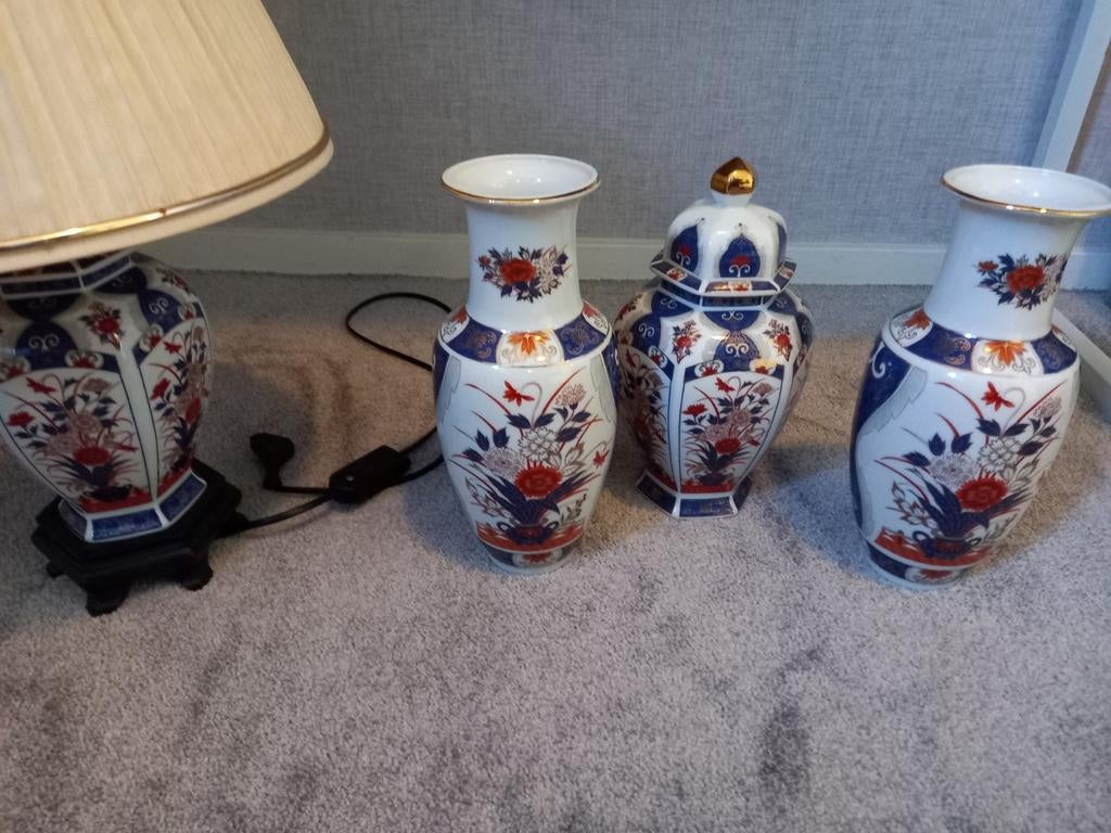 Kaststel met bijpassende lamp Imari Japan, Antiek en Kunst, Ophalen