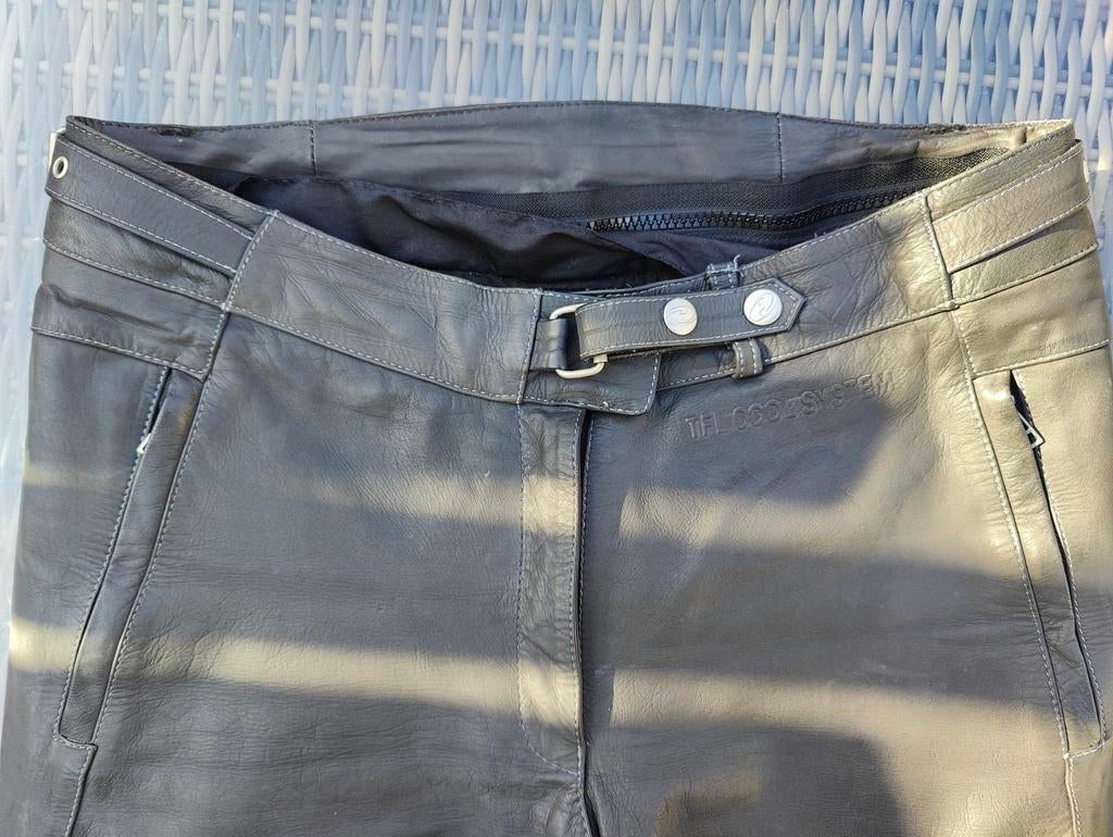 Leren Held dames motor broek Cool system mt 40/42, Held, Broek | leer, Ophalen of Verzenden, Dames