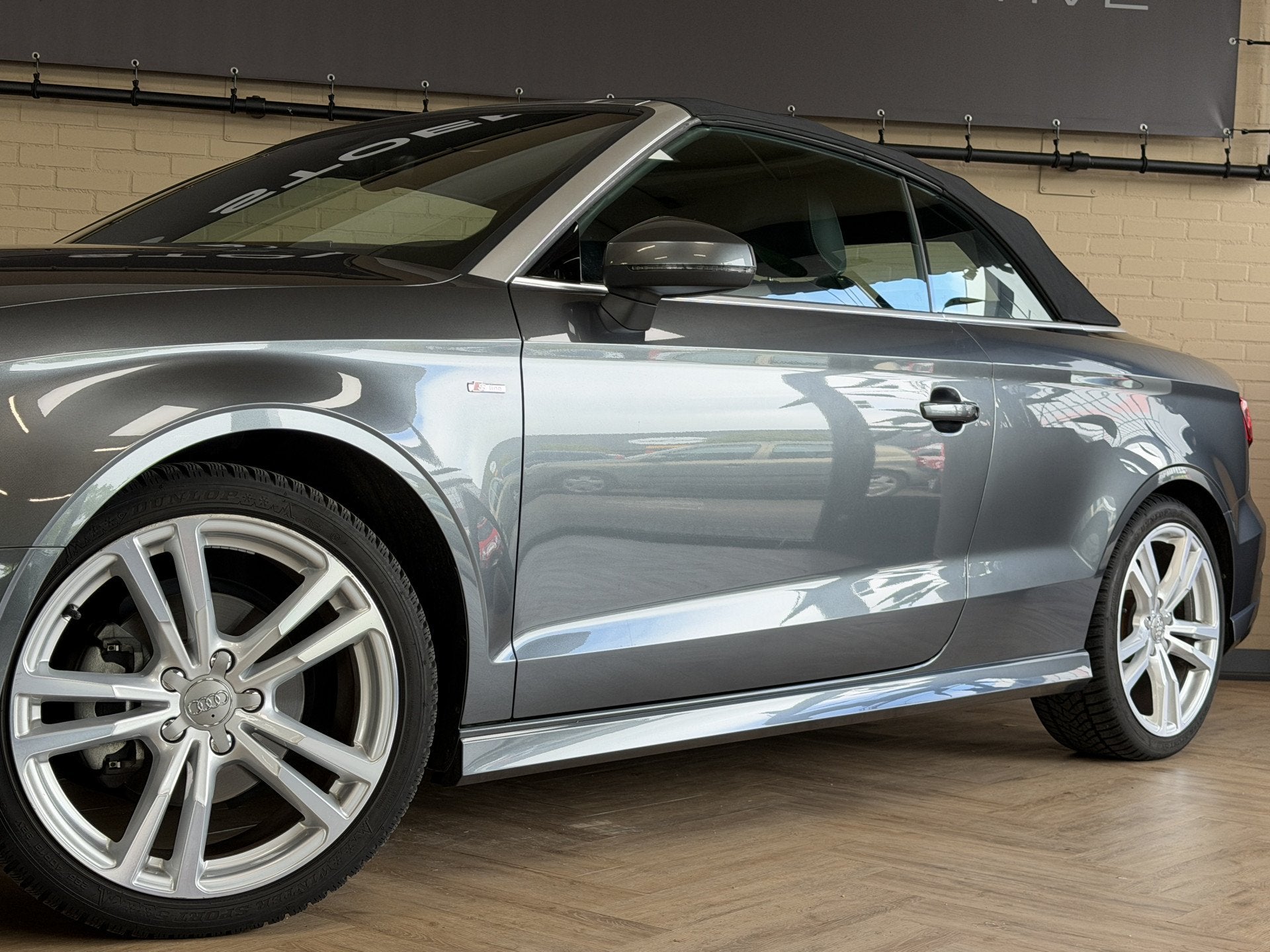 Audi A3 Cabriolet 35 TFSI CoD Advance Sport | S-line | Carpl, Auto's, Audi, Dealer onderhouden, 4 cilinders, 4 stoelen, Origineel Nederlands