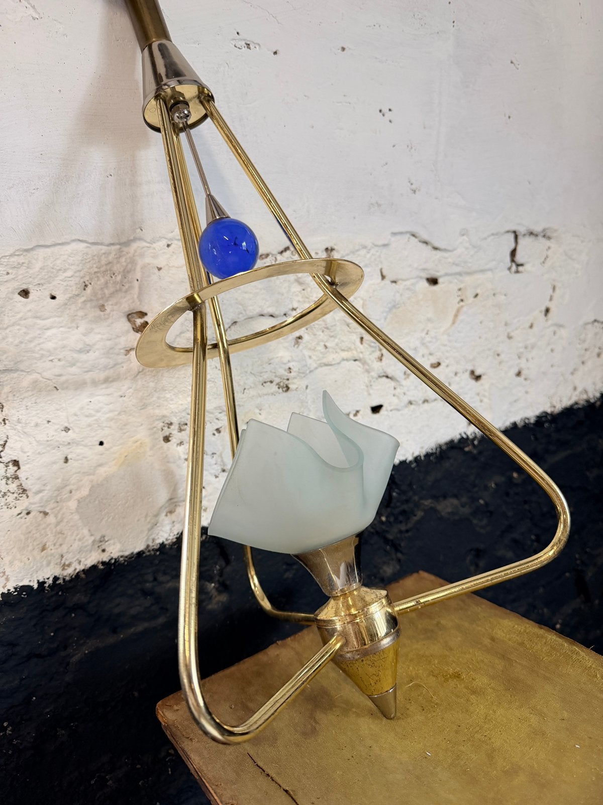 Fraaie vintage Memphis Leuchten hanglamp messing glas, Huis en Inrichting, Lampen | Hanglampen, Ophalen of Verzenden, Gebruikt