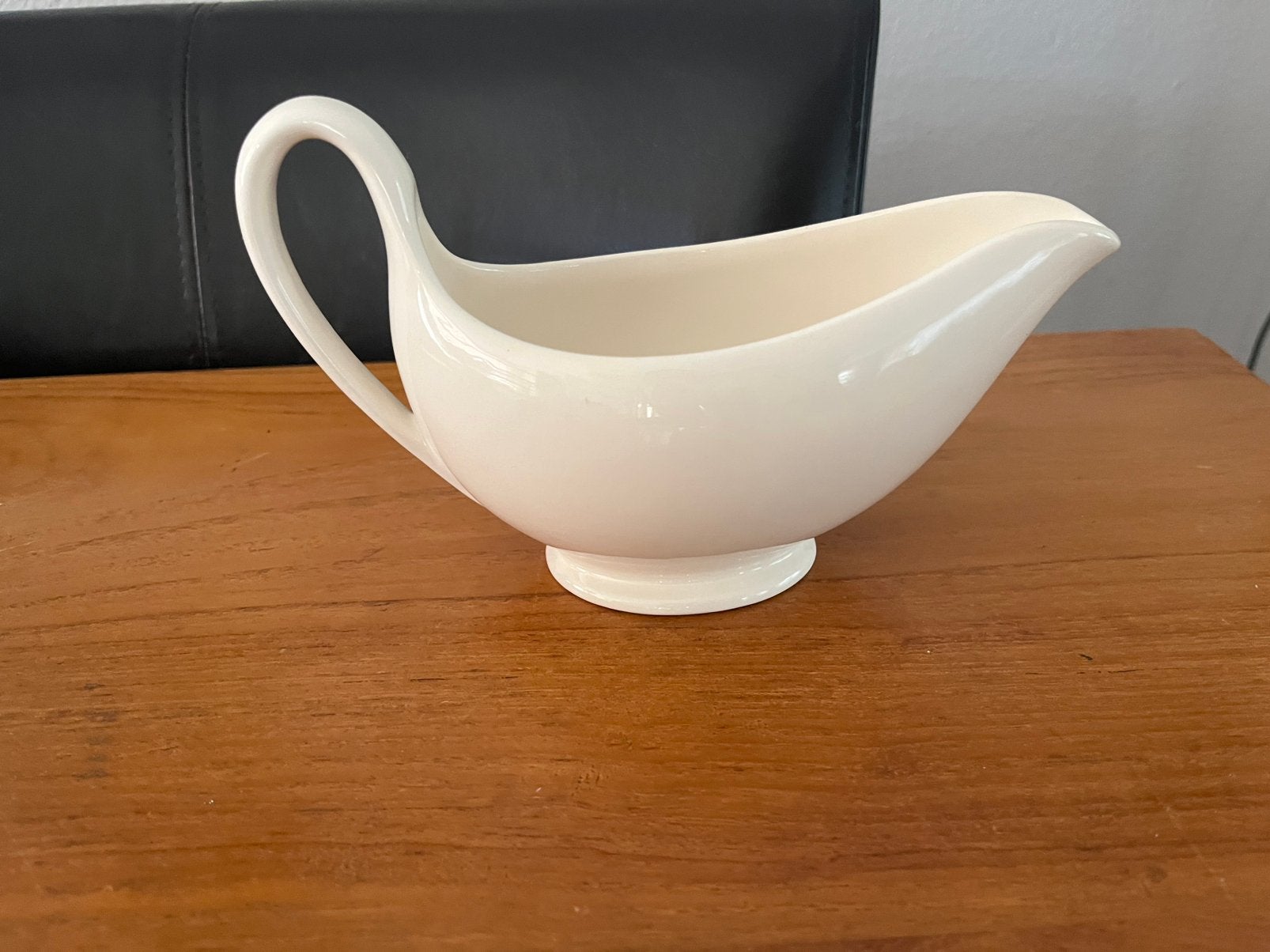Wedgwood Traditional plane juskom, Huis en Inrichting, Keuken | Servies, Ophalen of Verzenden, Porselein