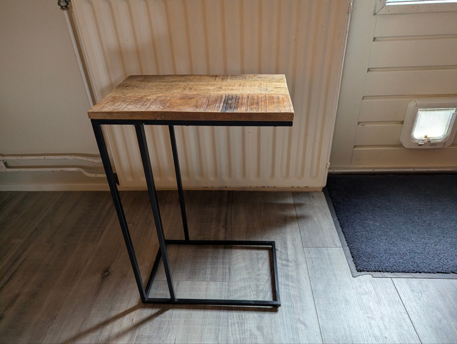 Leenbakker bijzettafel Luuk - Hout en Metaal (L40 B25 H60), Huis en Inrichting, Ophalen, Minder dan 55 cm, Gebruikt, 60 cm of meer