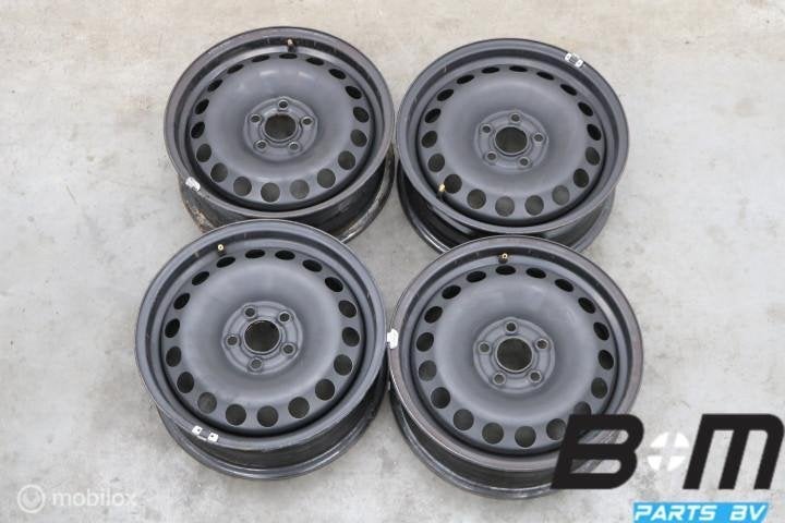 Originele 15 inch stalen velgen VW Polo 2G 2Q0601027AG, Auto-onderdelen, Banden en Velgen, Gebruikt, Velg(en)
