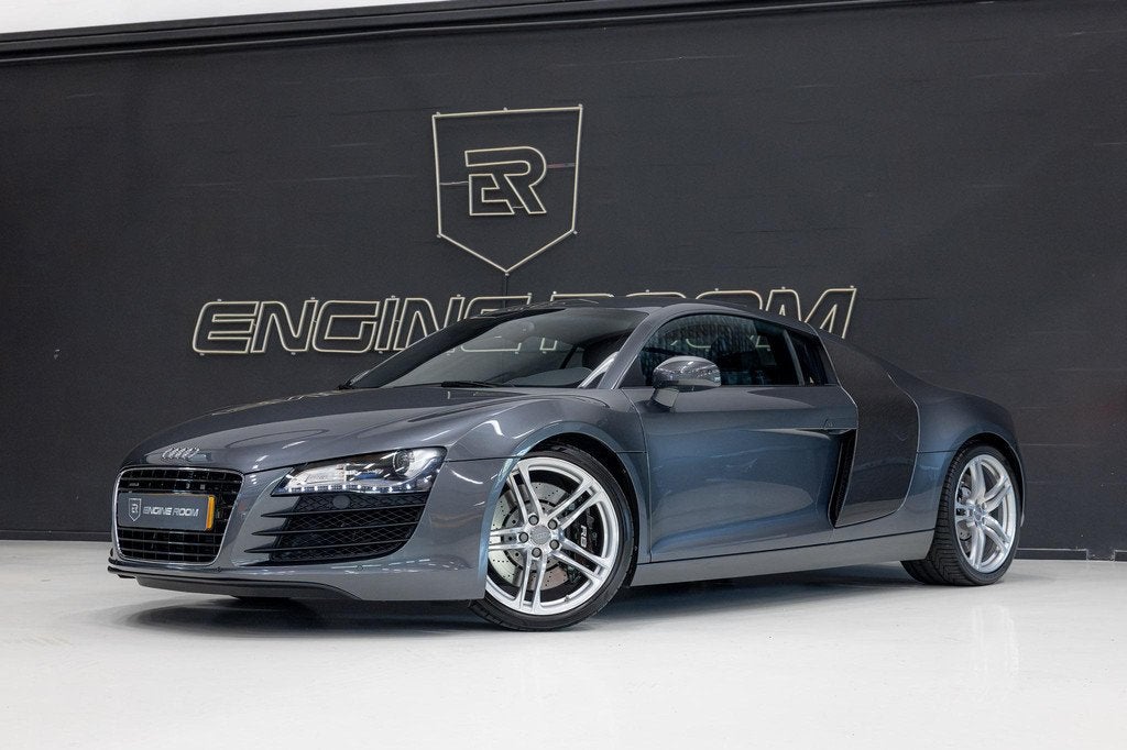Audi R8 4.2 V8 FSI Manual | Carbon | FulL History |, Auto's, Audi, Parkeersensor, Gebruikt, 1535 kg, Bedrijf