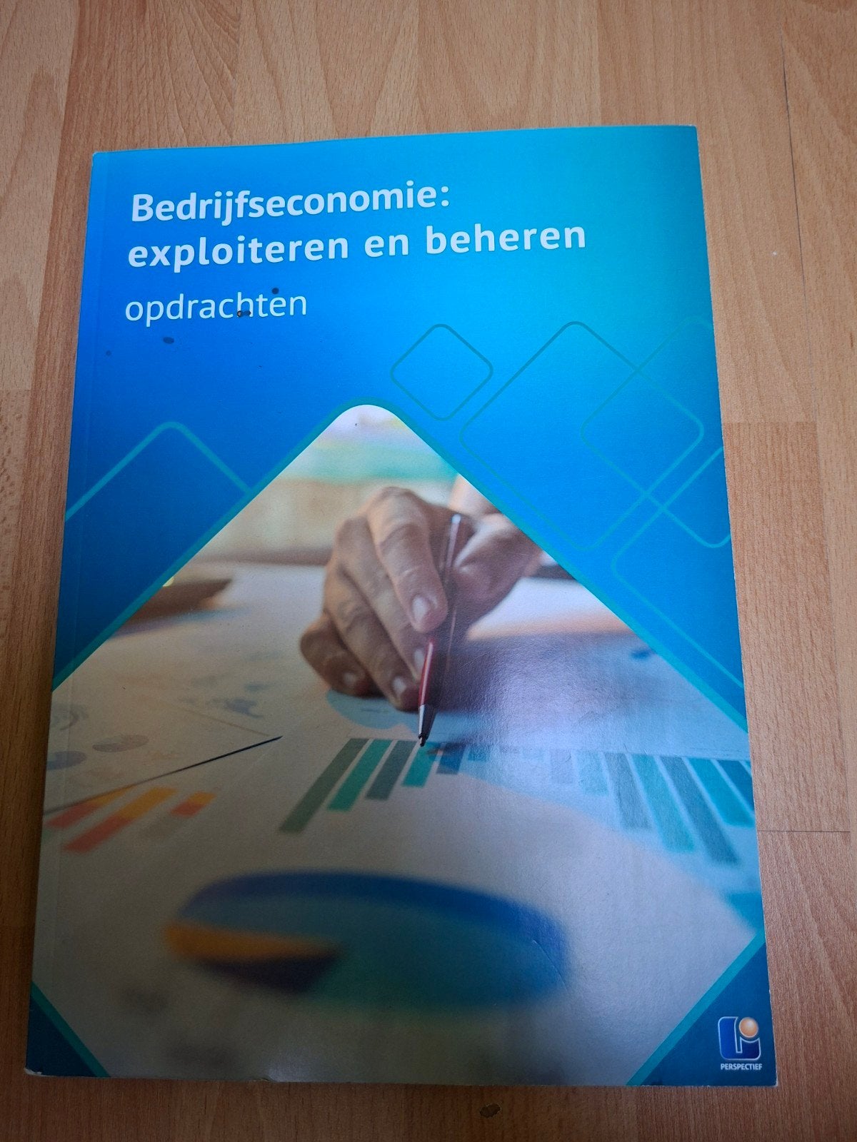 Bedrijfseconomie: exploiteren en beheren opdrachten, Boeken, Onbekend, Ophalen of Verzenden, Zo goed als nieuw, MBO
