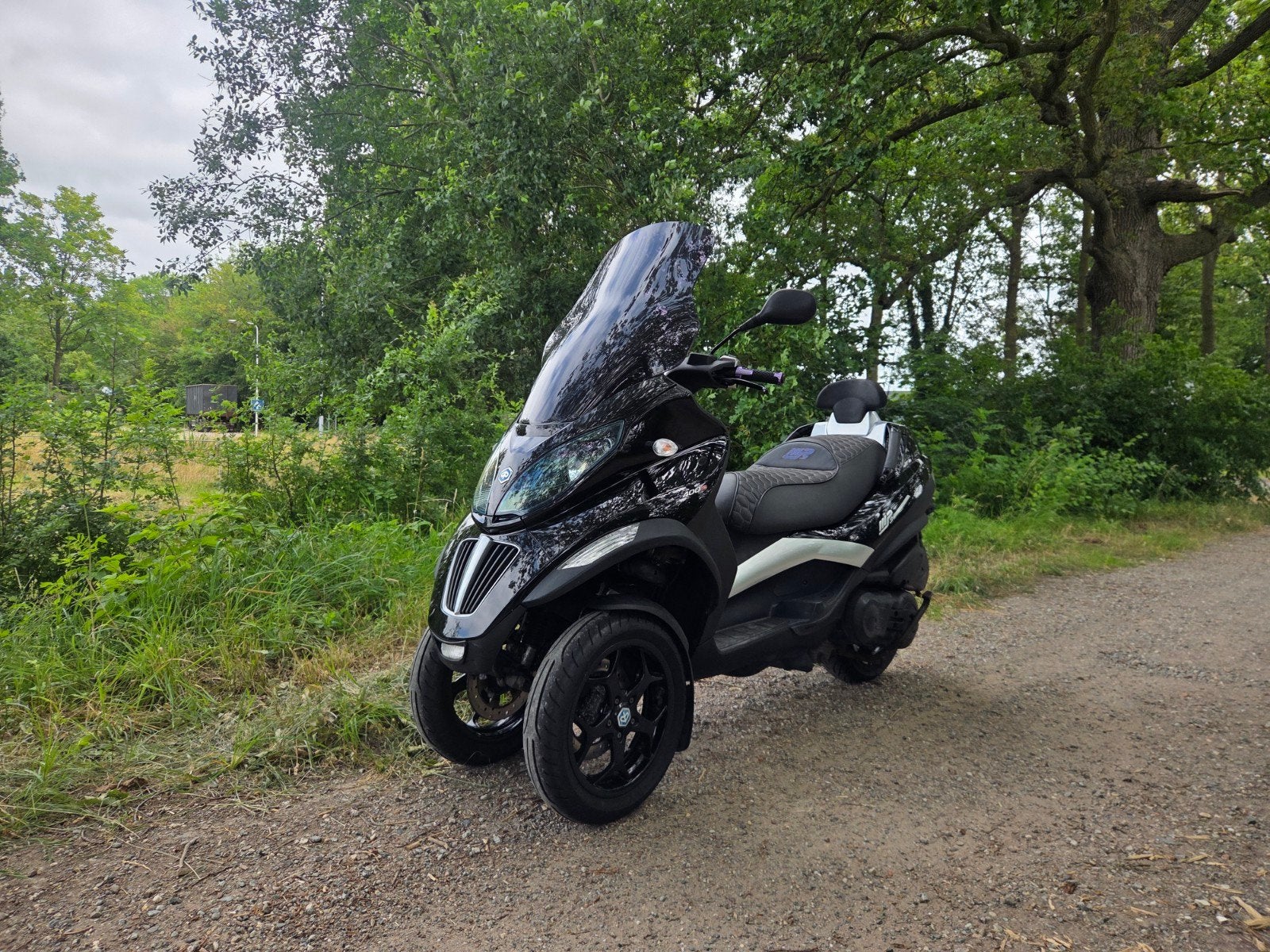 Piaggio MP3 400cc B rijbewijs! Veel onderhoud gehad! Mp3, Motoren, 400 cc, Scooter, Particulier, Automaat