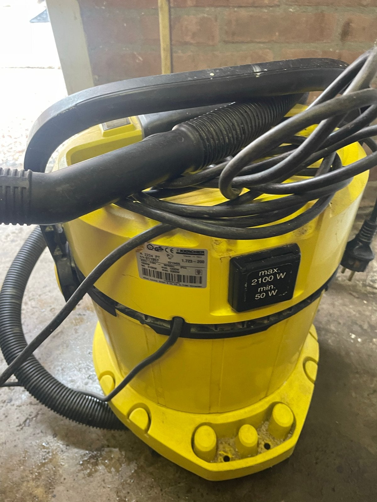Kärcher A 2234 PT Industriële Stofzuiger - Krachtig en Robuu, Ophalen, Inclusief accessoires, Gebruikt, Kärcher