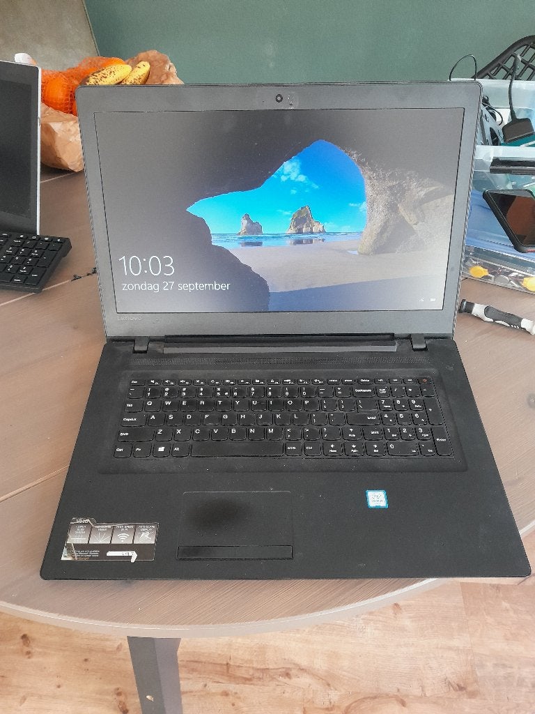 17,3 inch laptop Windows 10 en Office, 2 tot 3 Ghz, Qwerty, Core I3, Ophalen of Verzenden