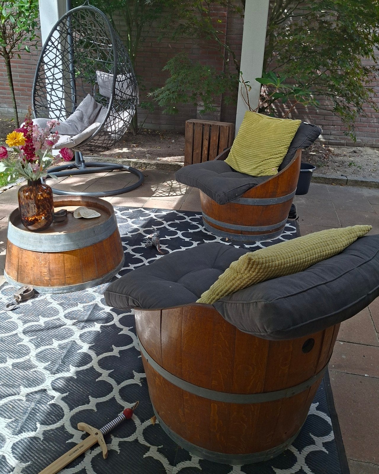 Tuinset wijnvaten, Tuin en Terras, Gebruikt, Bijzettafel, Loungeset, Hout