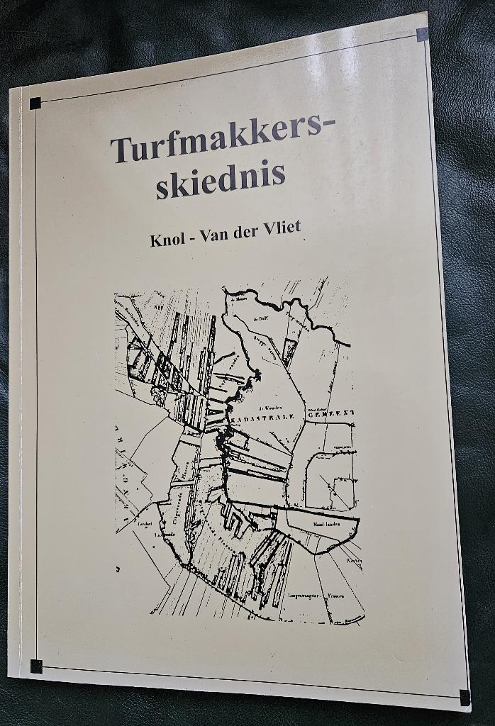 Turfmakkers skiednis Knol-Van der Vliet - GENEALOGIE, Boeken, Geschiedenis | Stad en Regio, Ophalen of Verzenden, Gelezen