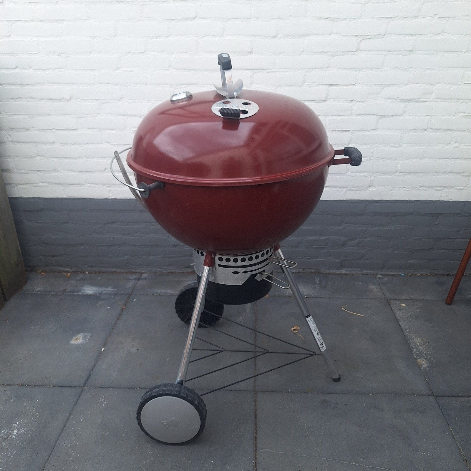 weber 57 cm houtskool bbq, Tuin en Terras, Houtskoolbarbecues, Ophalen, Zo goed als nieuw