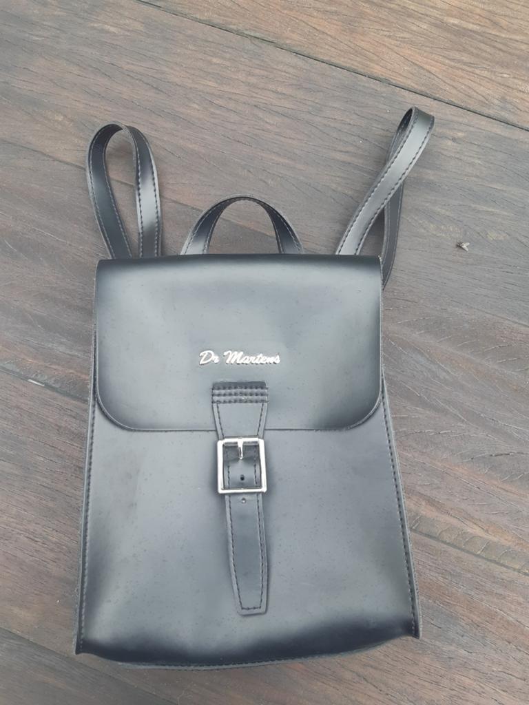 Dr Martens leren rugtas., Overige merken, Minder dan 30 cm, Ophalen of Verzenden, Minder dan 25 cm