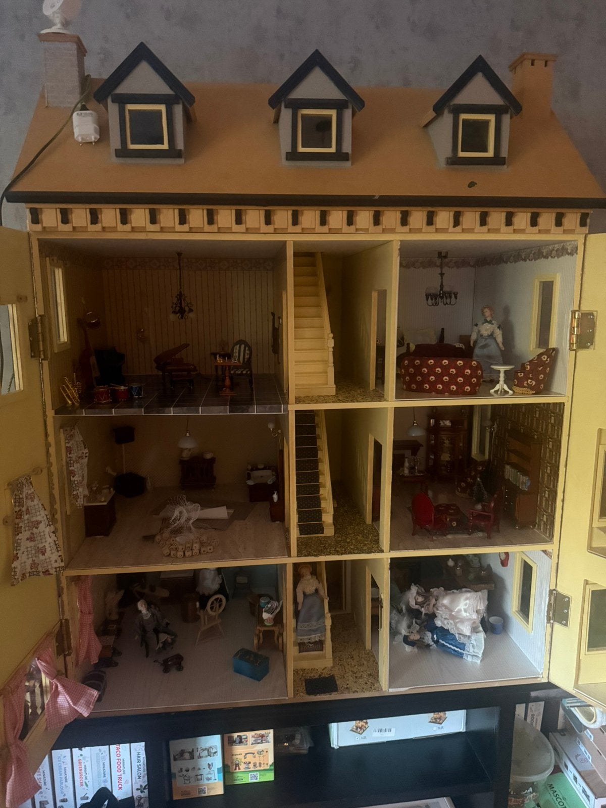 Poppenhuis, Verzamelen, Poppenhuizen en Toebehoren, Ophalen of Verzenden, Zo goed als nieuw, Poppenhuis