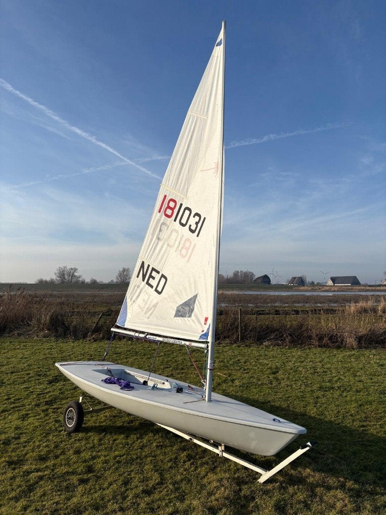 Wedstrijd laser XD, Watersport en Boten, Open zeilboten, Gebruikt, Laser, Laser, Polyester, Dekzeil, Grootzeil, Inclusief trailer