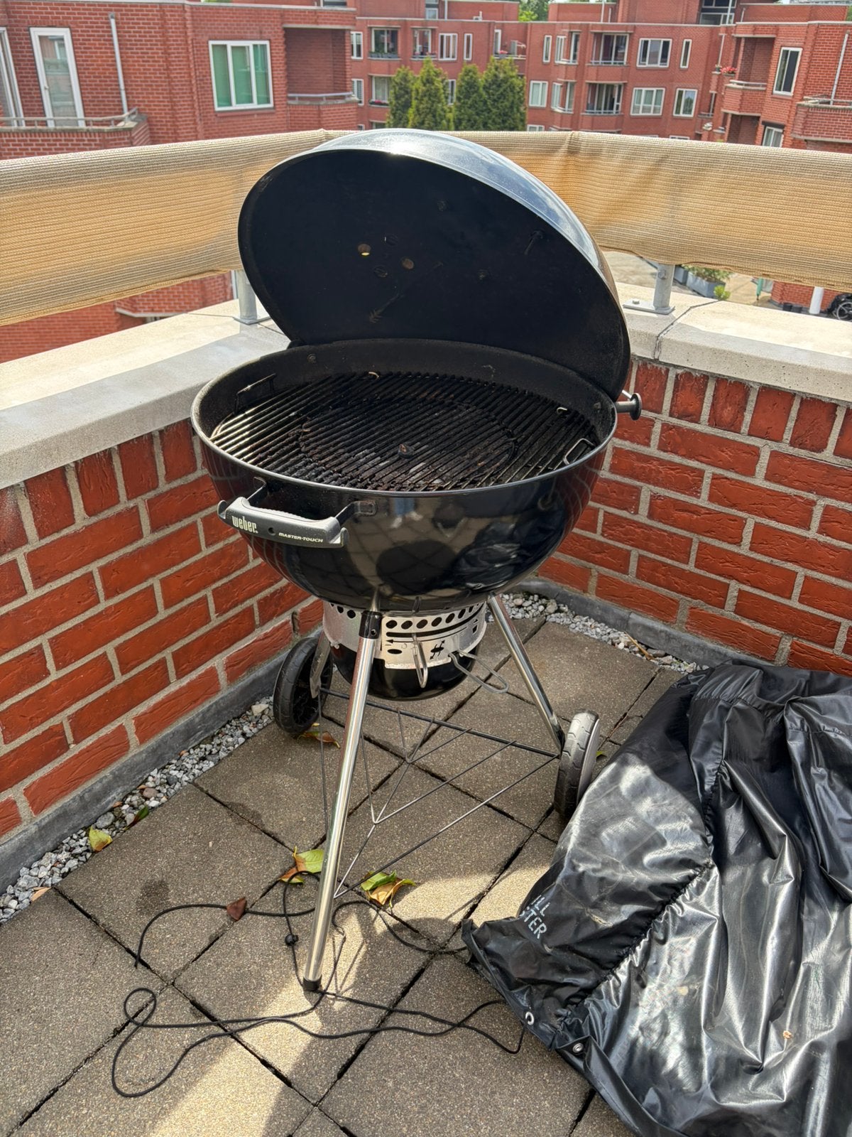 Weber Mastertouch incl. hoes en kolenmantjes, Ophalen, Gebruikt