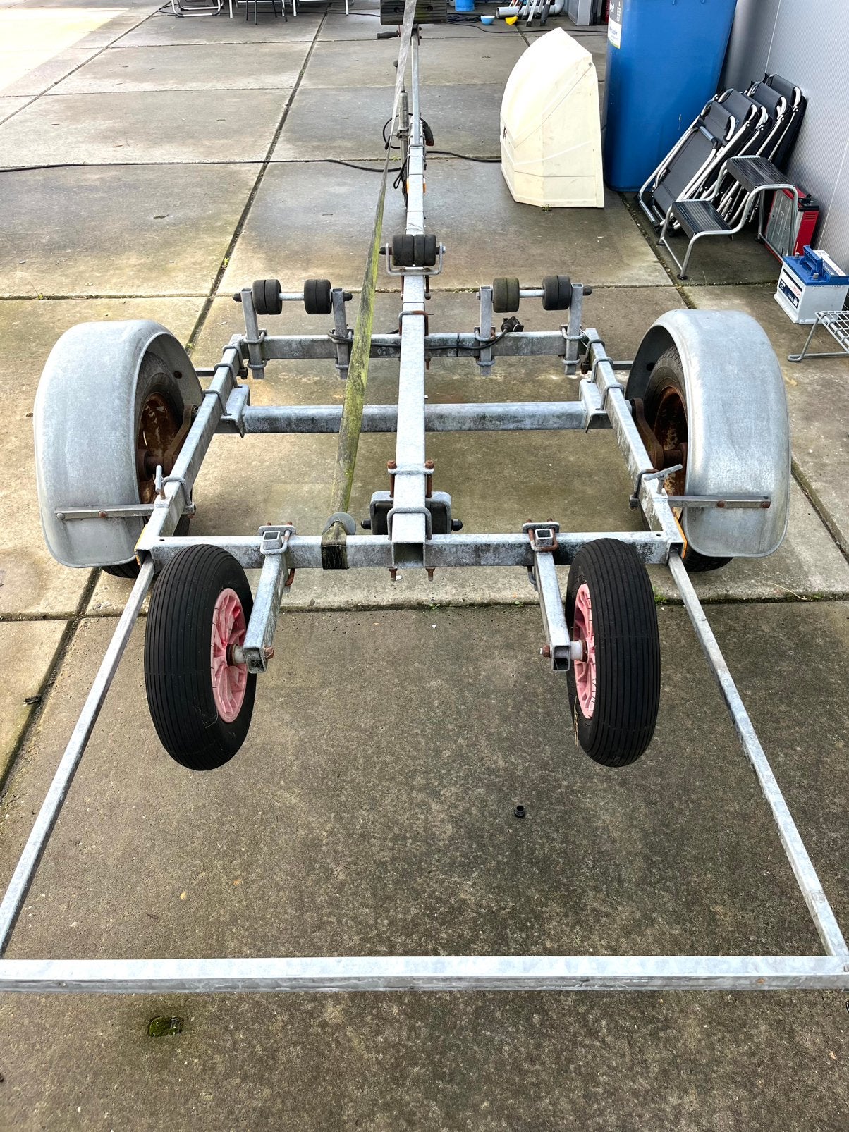 Boottrailer voor boten tot plusminus 4,5 meter, Watersport en Boten, Boottrailers, Ophalen, Zo goed als nieuw, Minder dan 6 meter