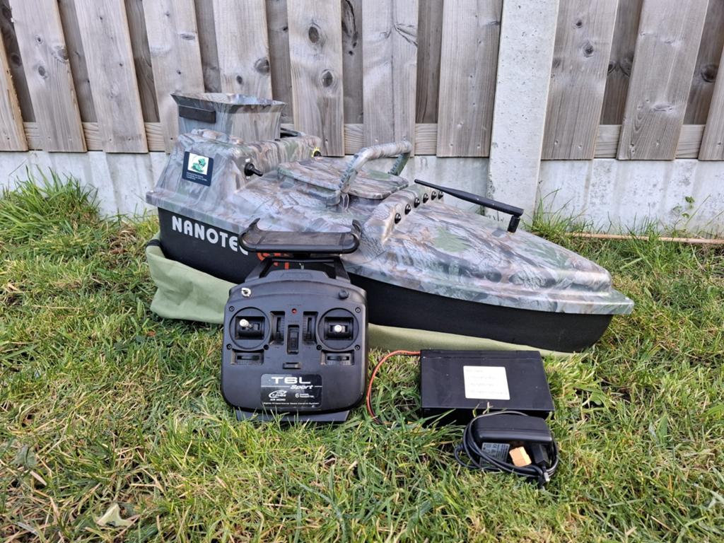 Voerboot Nanotec gt1 met fishfinder/dieptemeter + garantie, Ophalen of Verzenden, Zo goed als nieuw, Overige typen