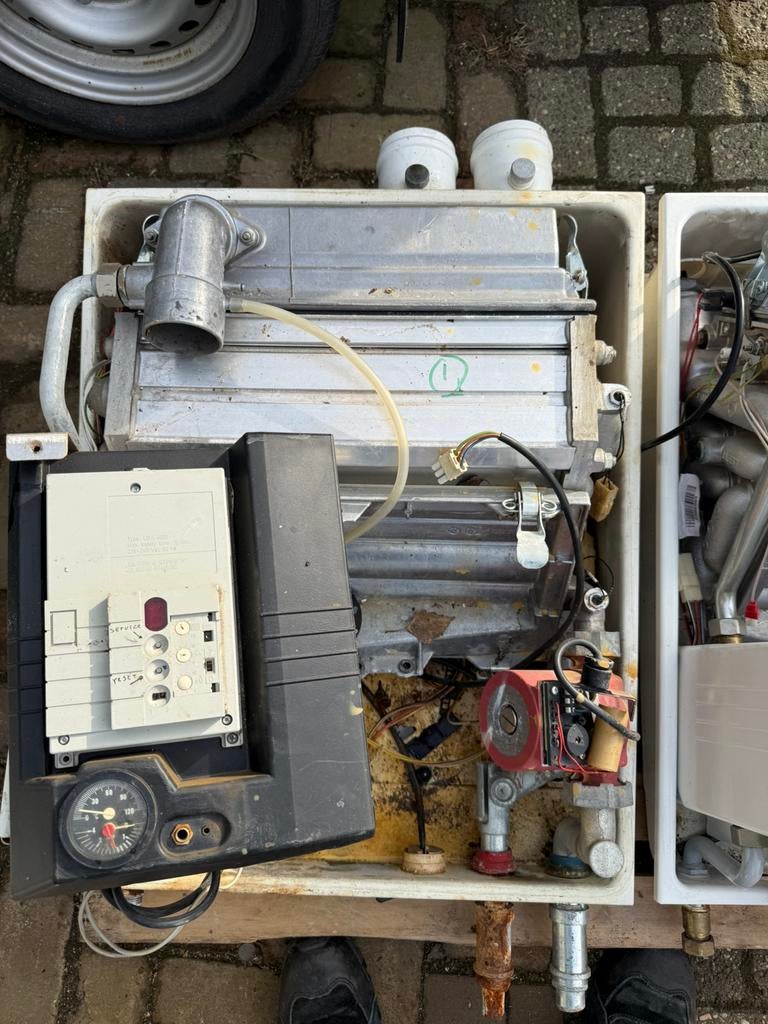 4 nefit cv ketels voor oud ijzer, alleen bieden q, Doe-het-zelf en Verbouw, Metalen, Ophalen of Verzenden, Zo goed als nieuw