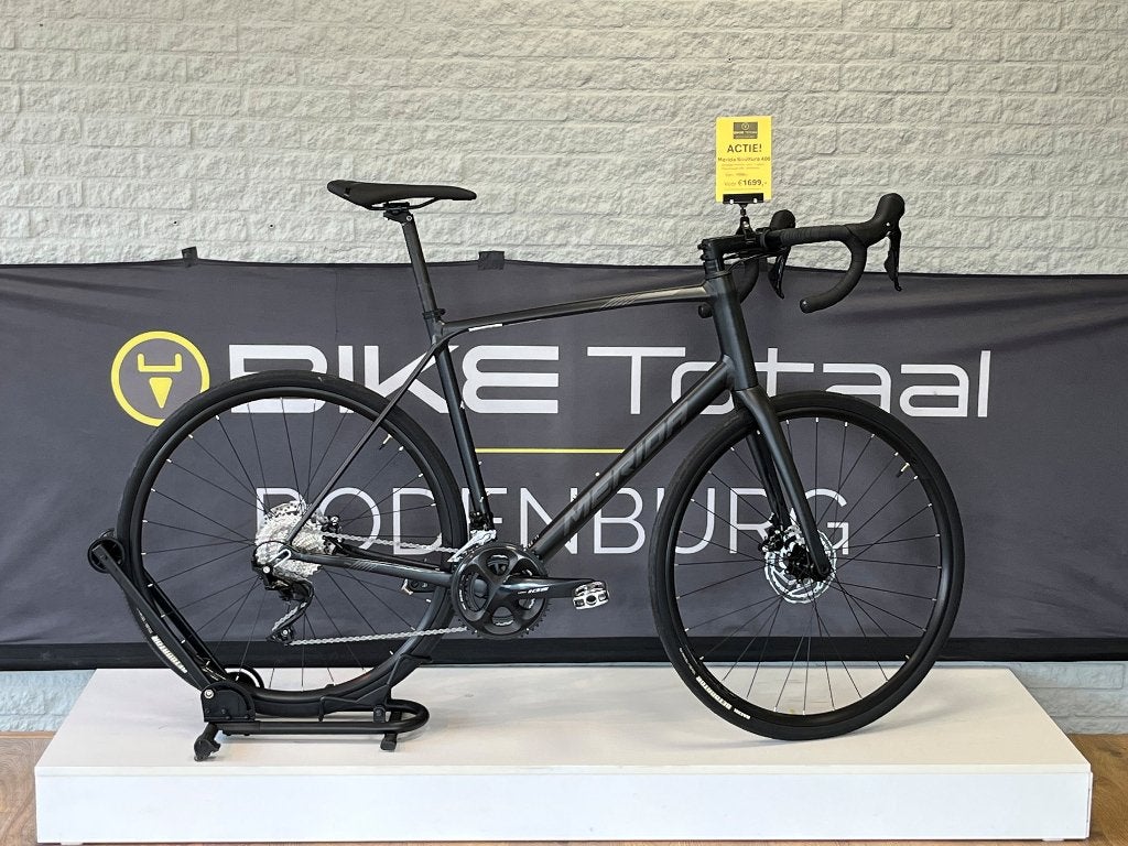 Merida Scultura 400, 28 inch, 57 tot 61 cm, Meer dan 20 versnellingen, Schijfrem