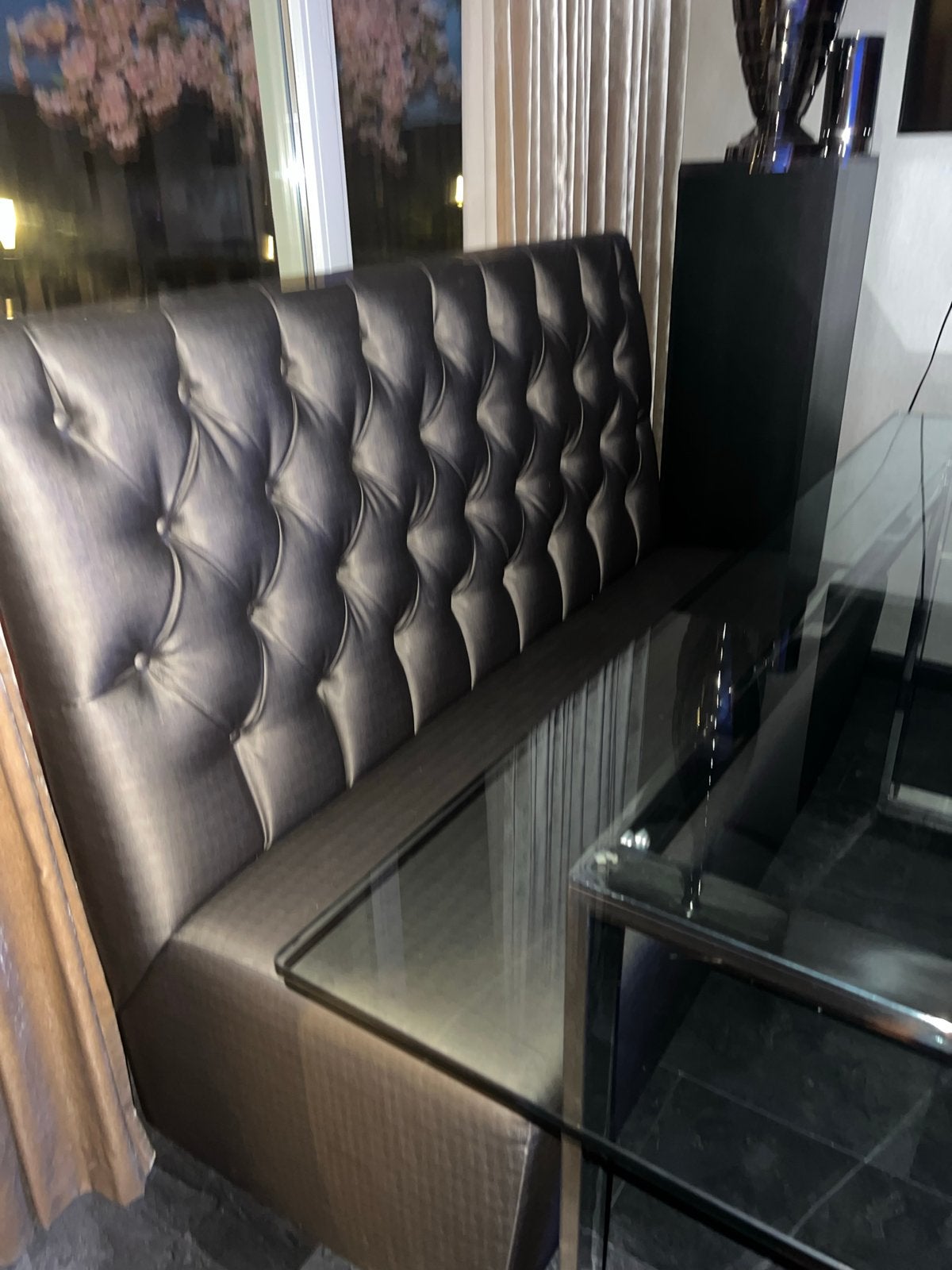 Luxe Eric Kuster-stijl eetkamerbank met gecapitonneerde rug, Gebruikt, Minder dan 75 cm, Tweepersoons, Leer