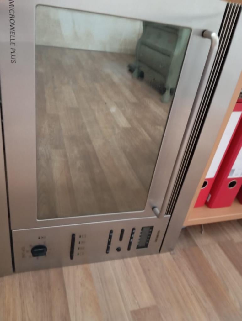 Micro well combi plus zonder lades in goede staat, Gebruikt, Ophalen of Verzenden, Oven met grill, Magnetronfunctie