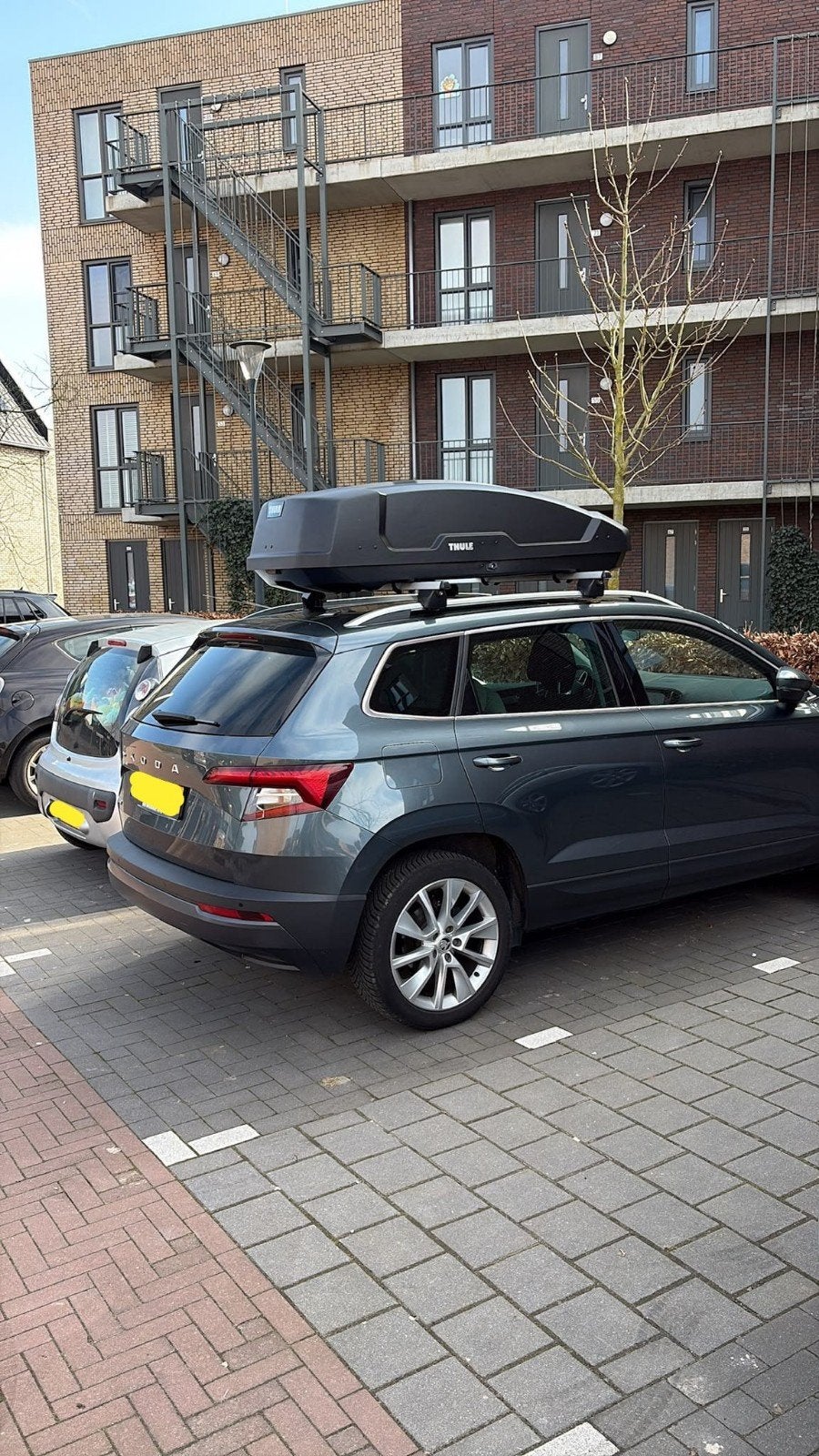 Te huur: Thule dakkoffer 400L, Ophalen