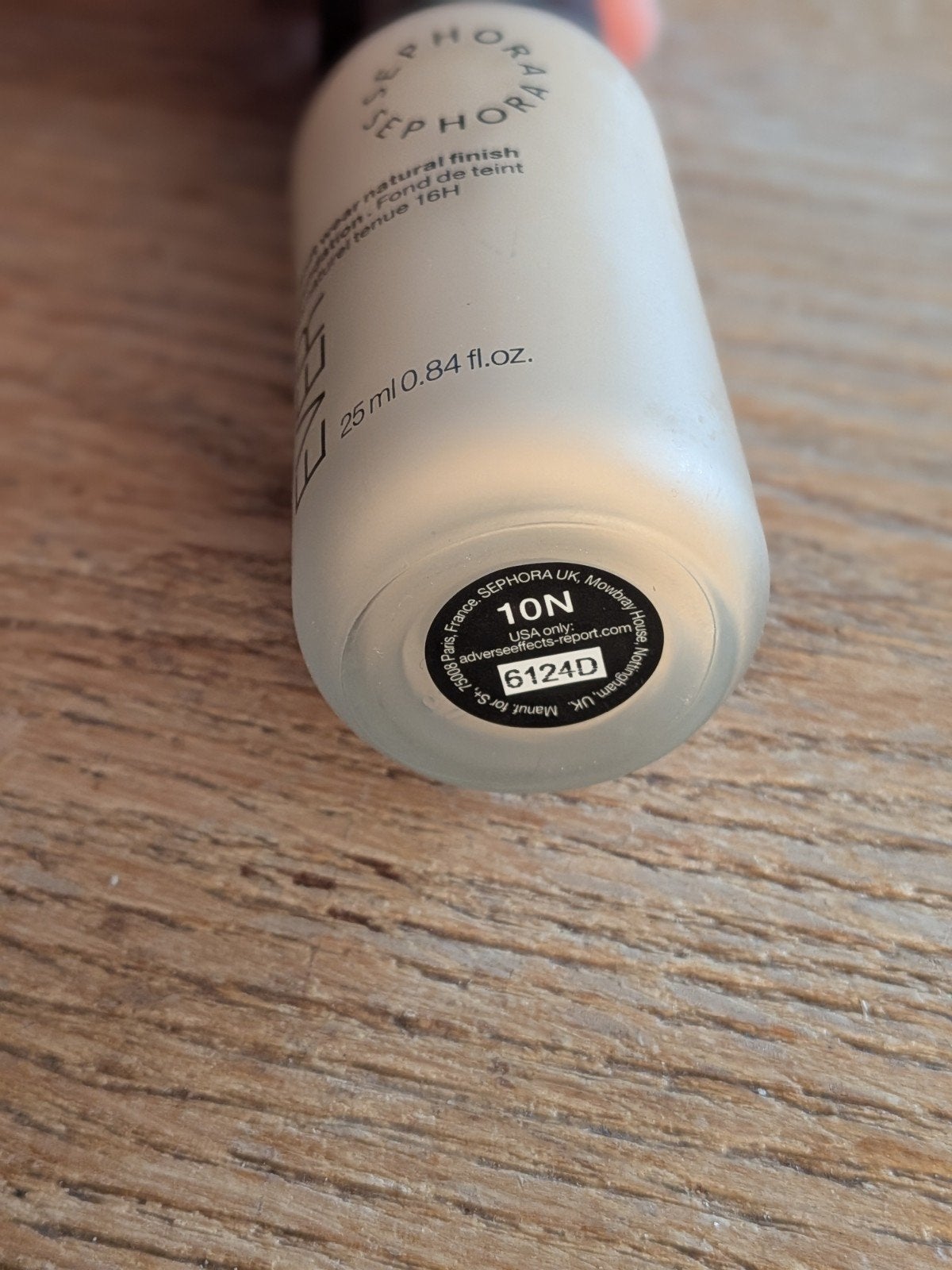 Sephora Foundation 10N, Sieraden, Tassen en Uiterlijk, Ophalen of Verzenden, Zo goed als nieuw, Gehele gezicht, Make-up
