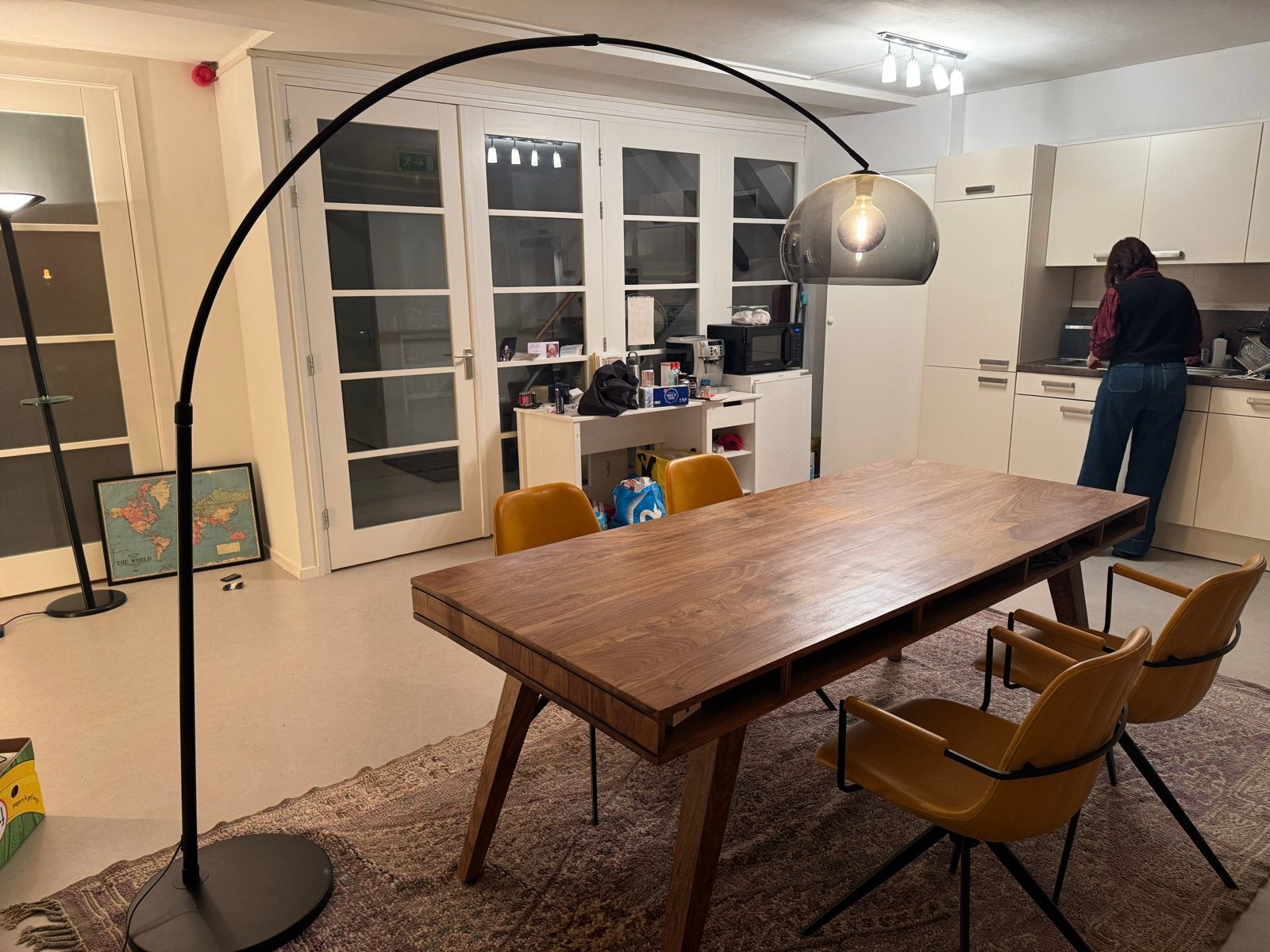 Moderne Booglamp met Kunststof Kap - Zwart Metaal, Ophalen, 200 cm of meer, E27 (groot), Zo goed als nieuw