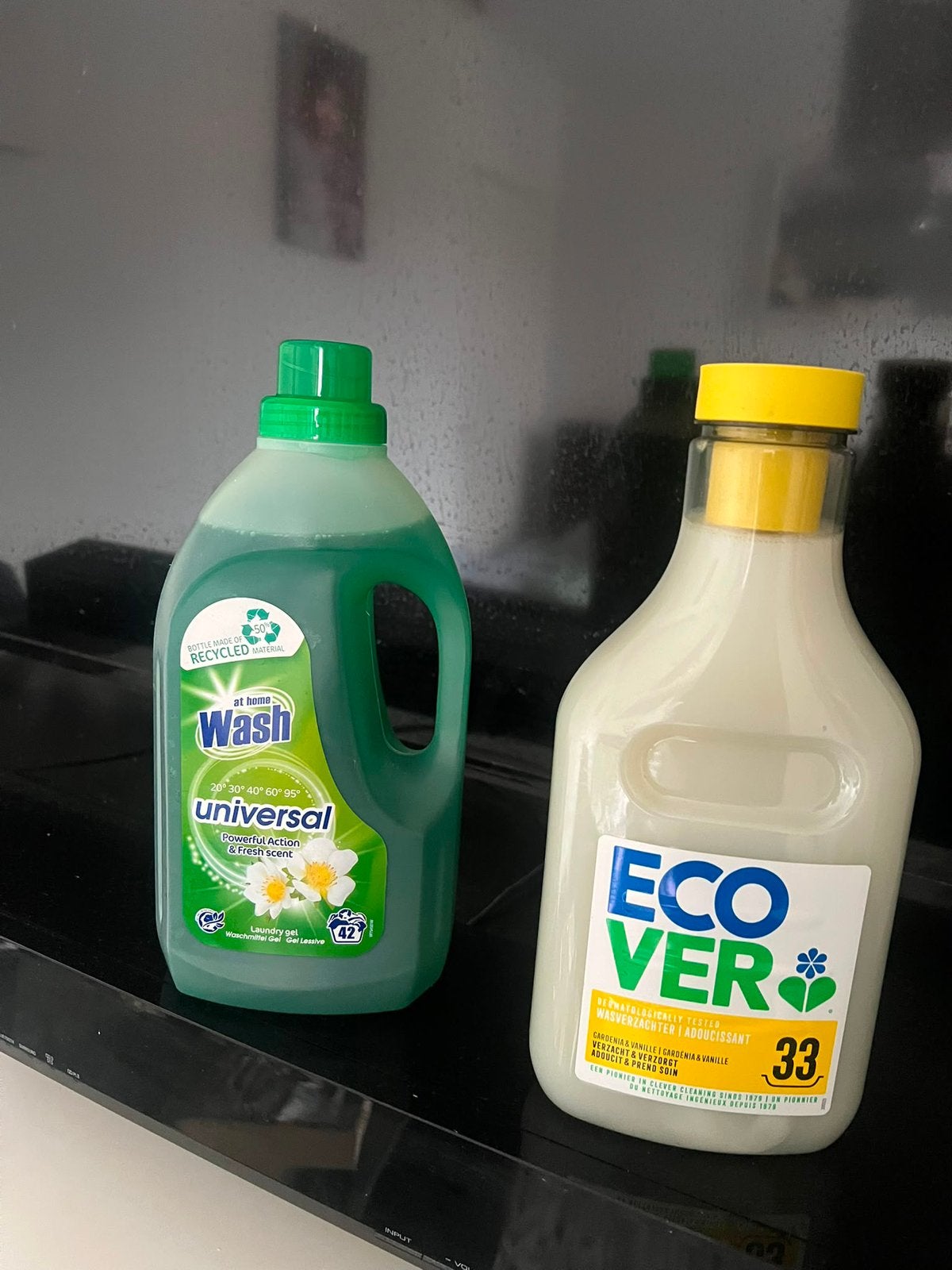 Setje wasmiddel + wasverzachter, Huis en Inrichting, Schoonmaakartikelen, Ophalen, Schoonmaakmiddel