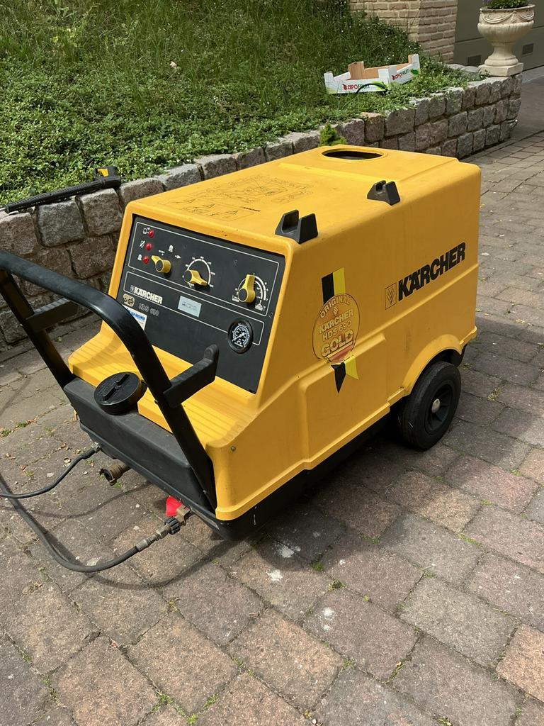Professionele garagekarcher HDS 690, Tuin en Terras, Ophalen, Zo goed als nieuw, Elektrisch, Met regelbare waterdruk