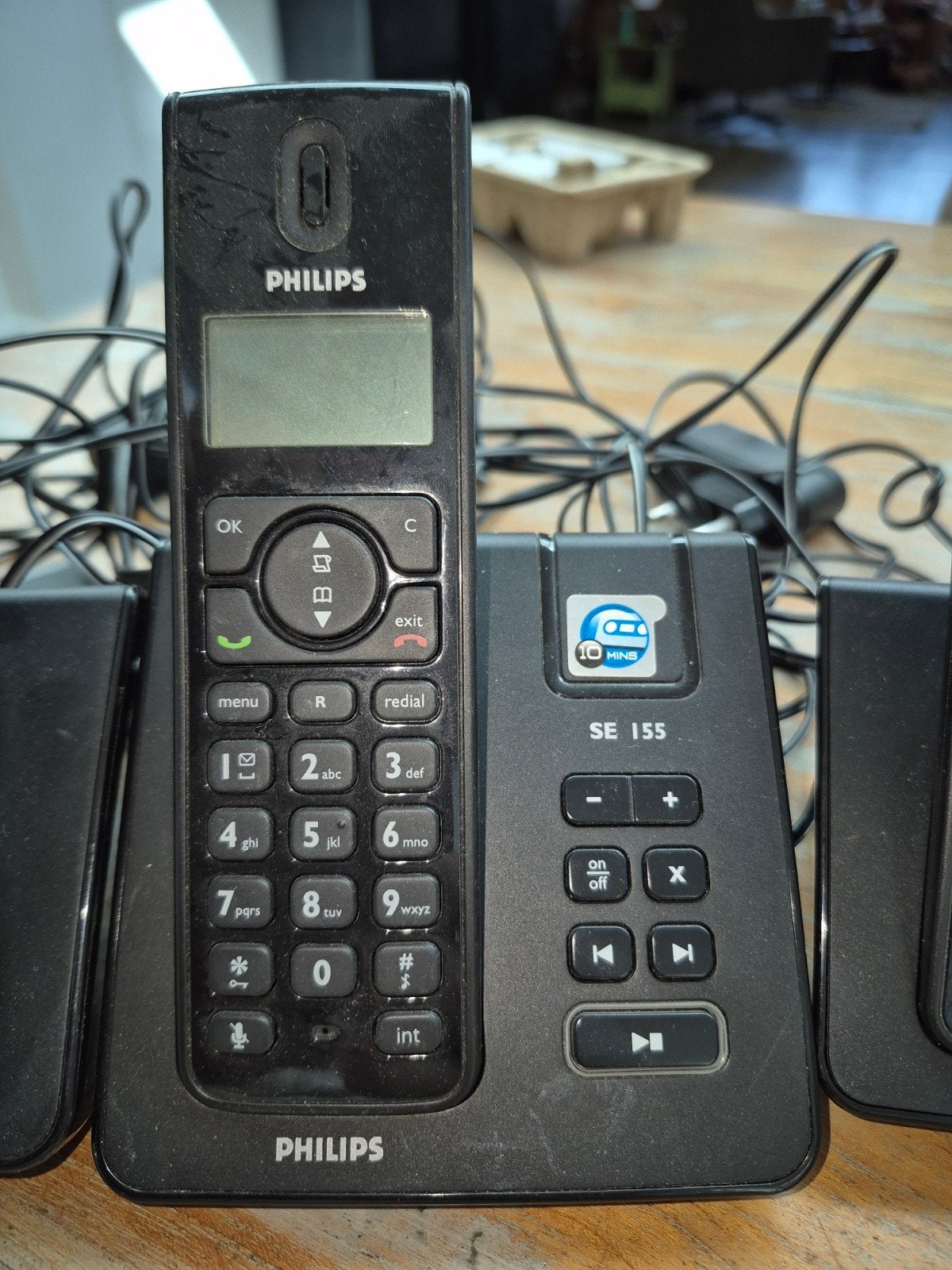 Philips DECT telefoons met antwoordapparaat - 4 handsets, Ophalen of Verzenden, Gebruikt, 4 handsets of meer