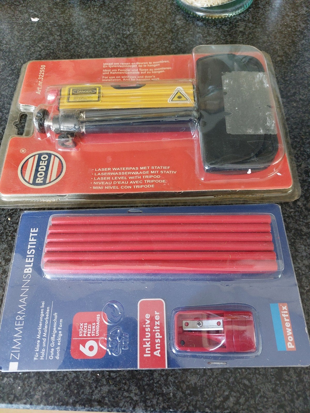 Laser waterpas met statief en timmermans potloden, Ophalen of Verzenden, Overige typen, Minder dan 2 meter