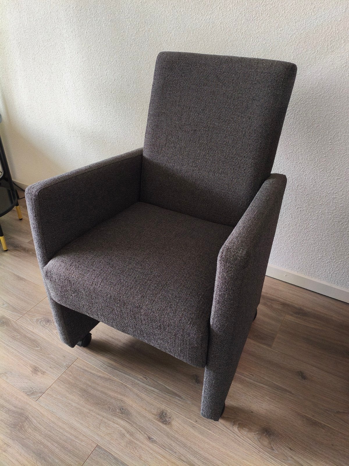4 grijze eetkamerstoelen met wieltjes, Ophalen, Gebruikt, Stof, Modern