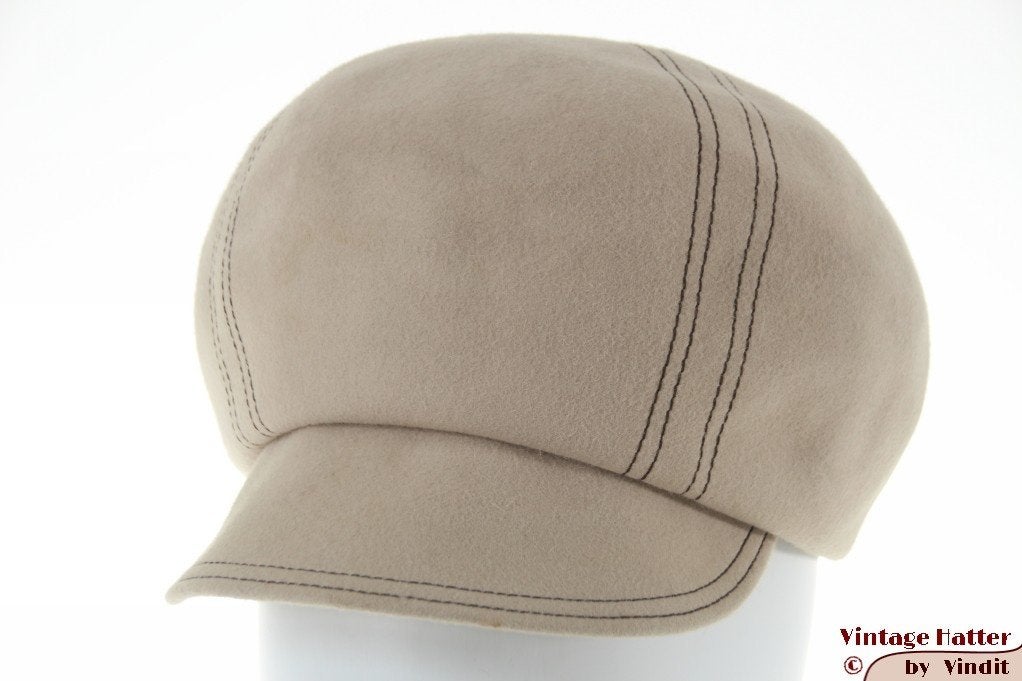 Vintage Pet-achtige dameshoed Tonak beige vilt 55 = S tot XS, 55 cm (S, 6⅞ inch) of minder, Ophalen of Verzenden, Pet, Tonak