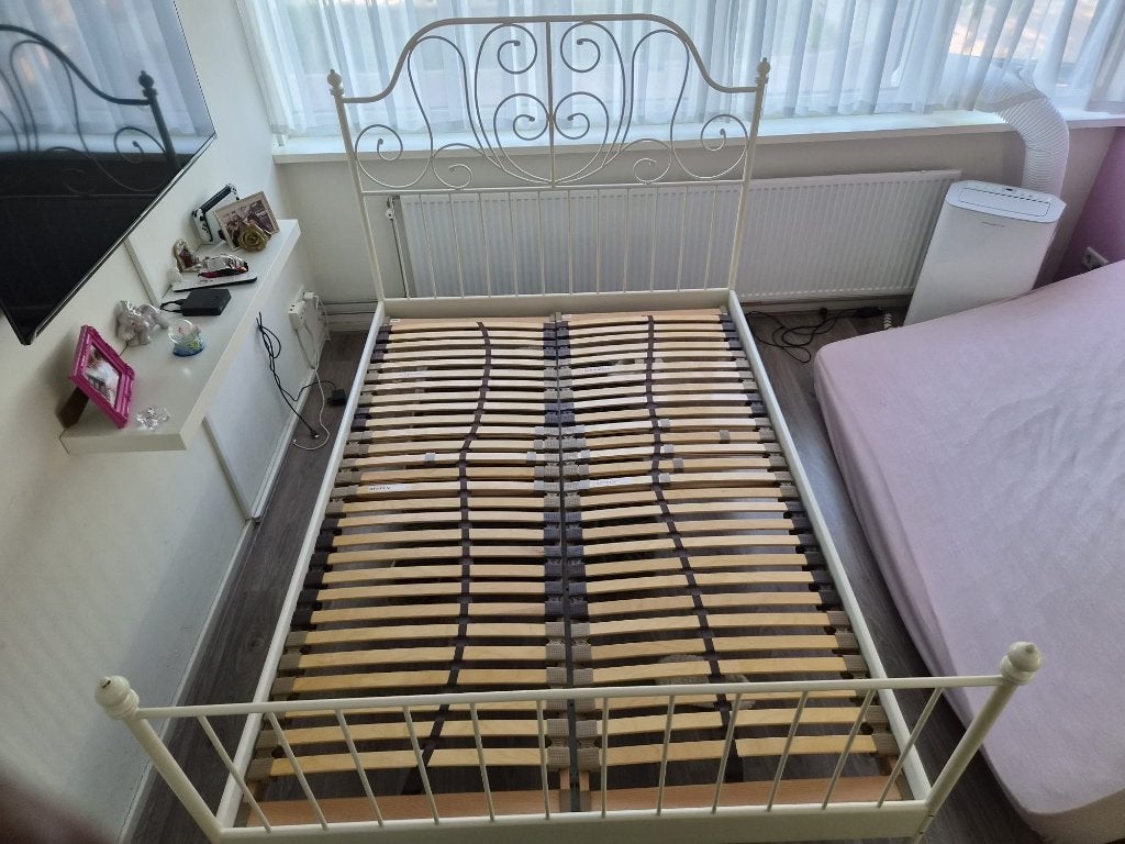 Meisjes bed, Huis en Inrichting, Slaapkamer | Bedden, Ophalen, Overige materialen, Wit, Tweepersoons