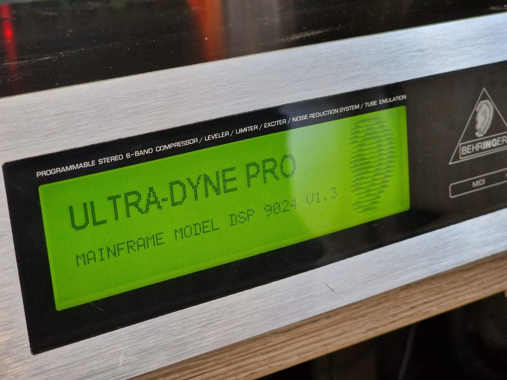 Behringer 9024 multiband processor, Ruilen? Zie beschrijving, Ophalen, Gebruikt, Volume