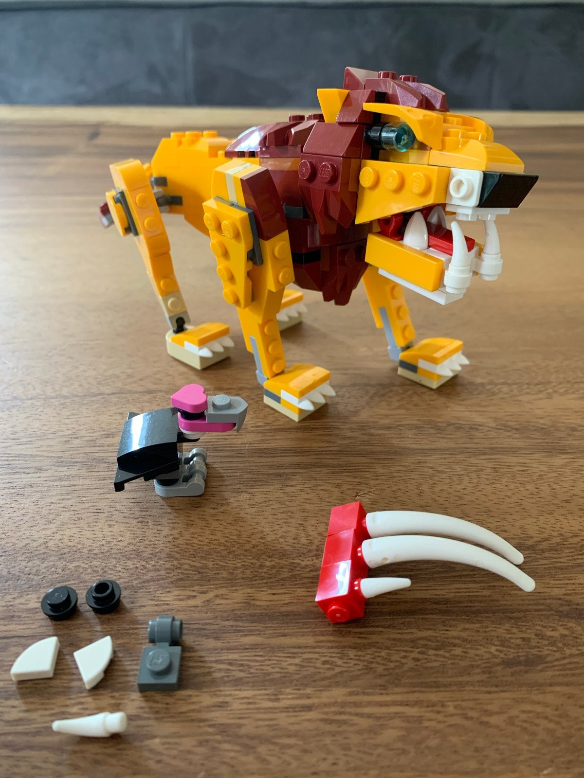 Lego Creator 31112 3-in-1 set (leeuw, struisvogel en bizon), Lego, Ophalen of Verzenden, Zo goed als nieuw, Compleet