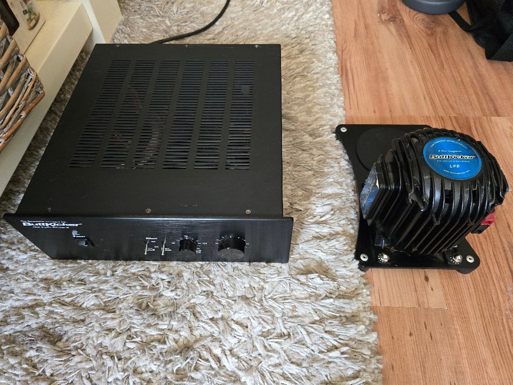 Buttkicker LFE & Buttkicker BKA1000-4A, Ophalen, Gebruikt, 120 watt of meer, Overige merken