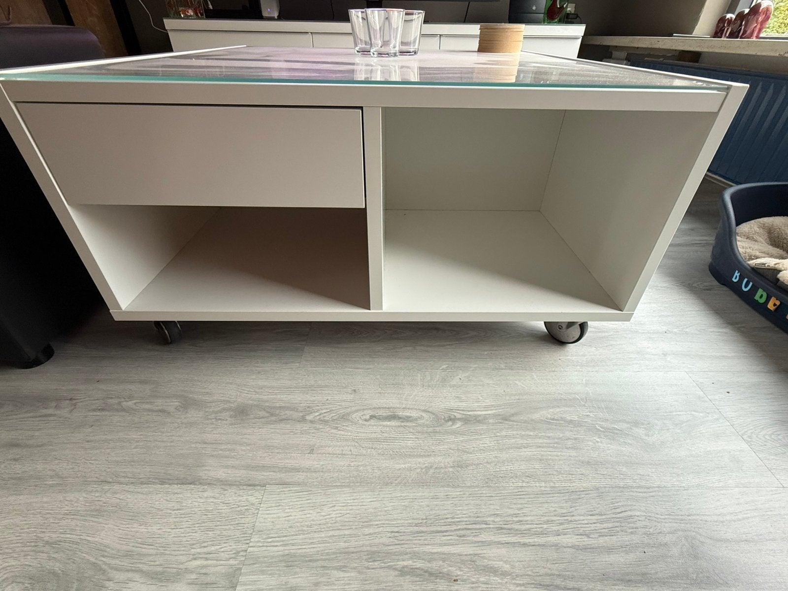 Salontafel met glasplaat, Huis en Inrichting, Tafels | Salontafels, Ophalen, Gebruikt, Vierkant, Minder dan 50 cm