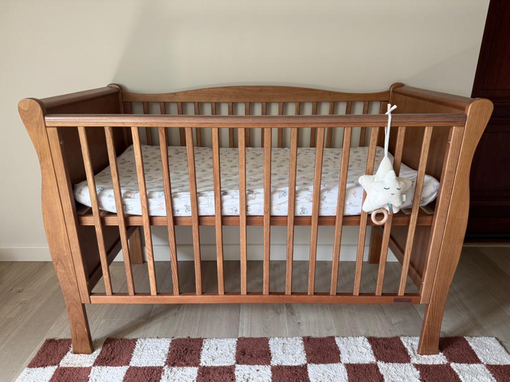 Woodies Noble Vintage ledikant incl. matras 60x120, Kinderen en Baby's, Ophalen, Zo goed als nieuw, Ledikant