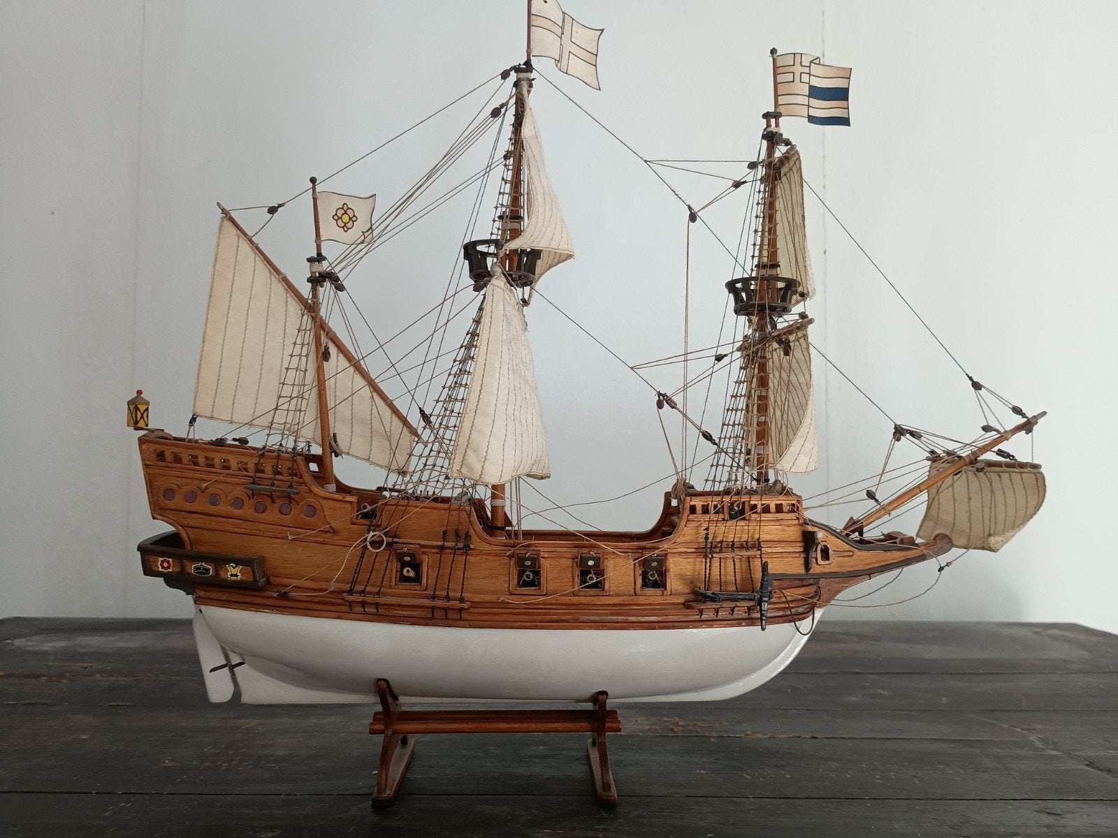 Prachtig model van driemaster 'Mayflower ' van modelbouwer., Ophalen of Verzenden, Zo goed als nieuw, 1:50 tot 1:200, Overige merken